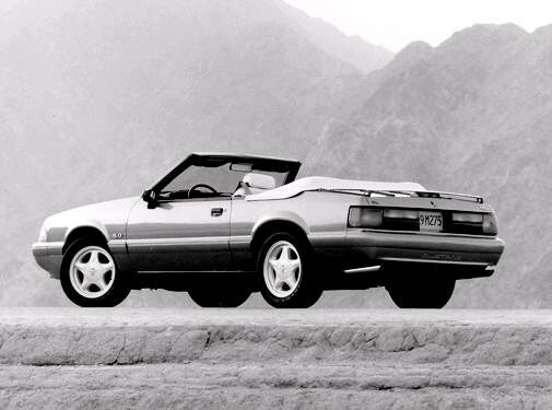 Most Fuel Efficient Convertibles of 1992 - 1992 Ford Mustang