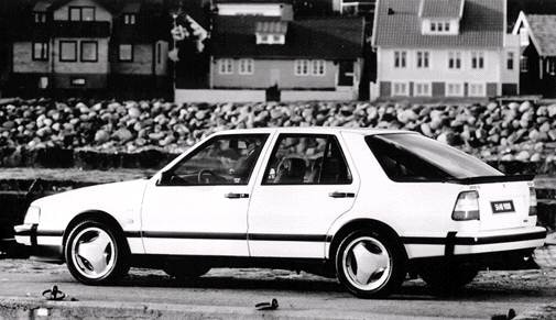 Highest Horsepower Hatchbacks of 1992 - 1992 Saab 9000
