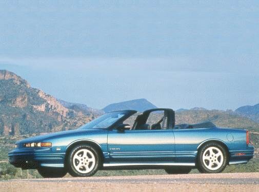 Most Popular Convertibles of 1993 - 1993 Oldsmobile Cutlass Supreme