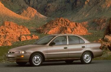 Top Consumer Rated Sedans of 1995 - 1995 Geo Prizm