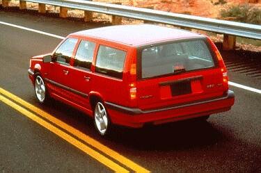 Most Popular Wagons of 1995 - 1995 Volvo 850