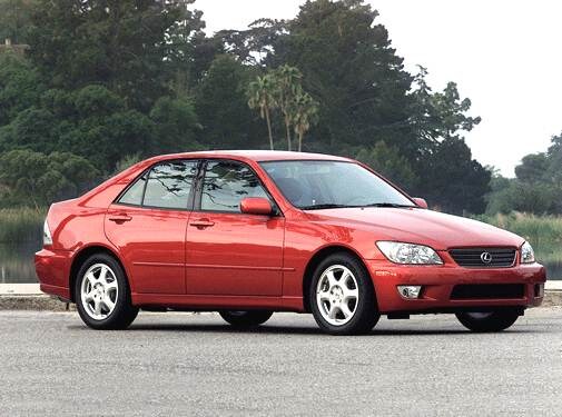 Top Consumer Rated Sedans of 2001 - 2001 Lexus IS