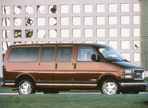 Top Consumer Rated Van/Minivans of 2002 - 2002 GMC Savana 2500 Cargo