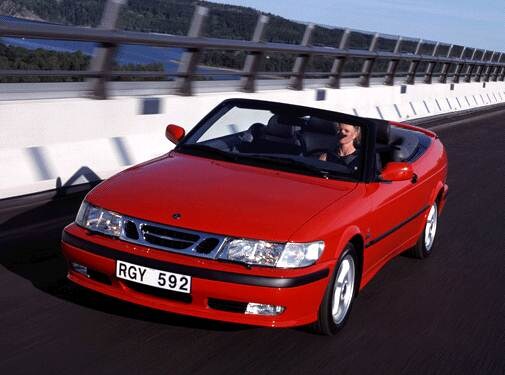 Most Fuel Efficient Luxury Vehicles of 2002 - 2002 Saab 9-3