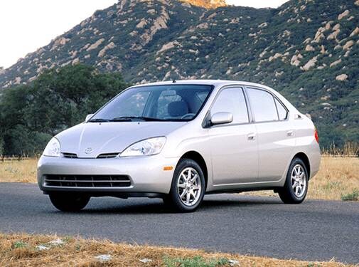 Most Fuel Efficient Sedans of 2002 - 2002 Toyota Prius