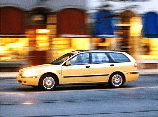 Most Fuel Efficient Luxury Vehicles of 2002 - 2002 Volvo V40