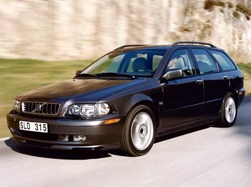 Most Fuel Efficient Luxury Vehicles of 2004 - 2004 Volvo V40
