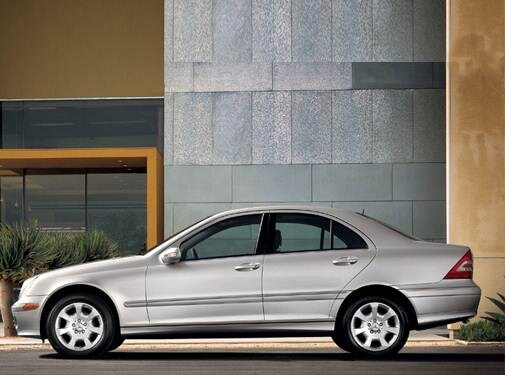 Most Popular Luxury Vehicles of 2007 - 2007 Mercedes-Benz C-Class