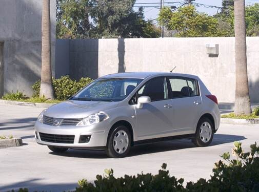 Most Fuel Efficient Hatchbacks of 2007 - 2007 Nissan Versa