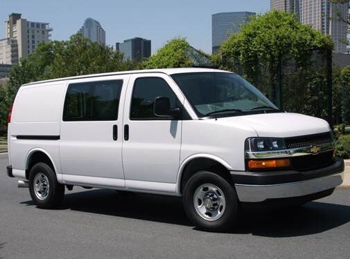 Highest Horsepower Van/Minivans of 2010 - 2010 Chevrolet Express 3500 Passenger