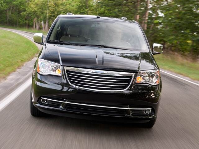 Most Fuel Efficient Van/Minivans of 2011 - 2011 Chrysler Town & Country