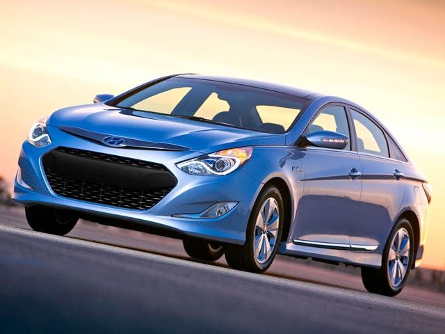 Most Fuel Efficient Sedans of 2011 - 2011 Hyundai Sonata