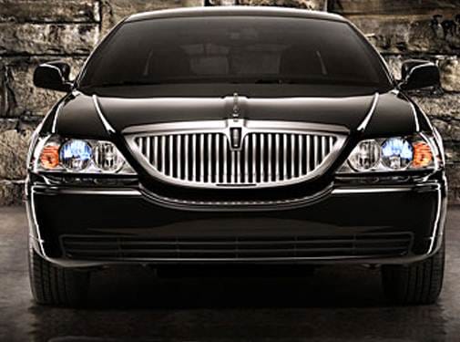 Most Popular Luxury Vehicles of 2011 - 2011 Lincoln Town Car