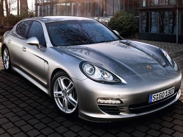 Top Consumer Rated Sedans of 2011 - 2011 Porsche Panamera