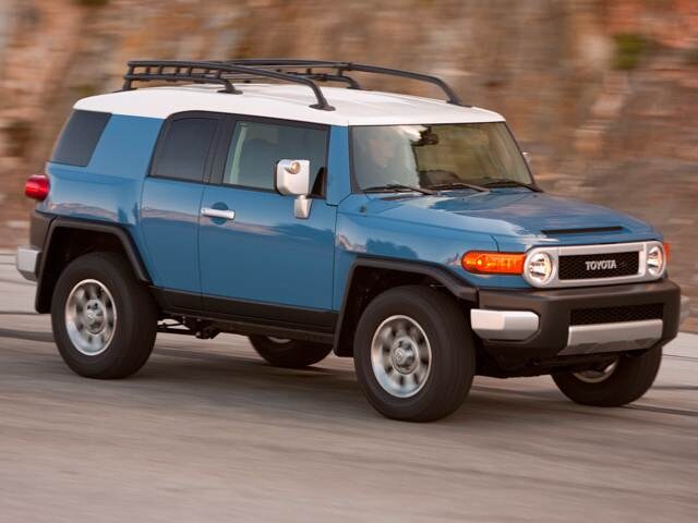 Top Consumer Rated SUVS of 2011 - 2011 Toyota FJ Cruiser
