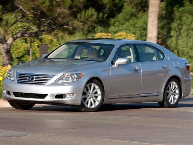 Top Expert Rated Sedans of 2012 - 2012 Lexus LS