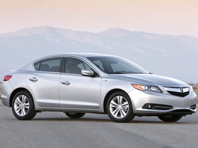 Most Fuel Efficient Luxury Vehicles of 2013 - 2013 Acura ILX