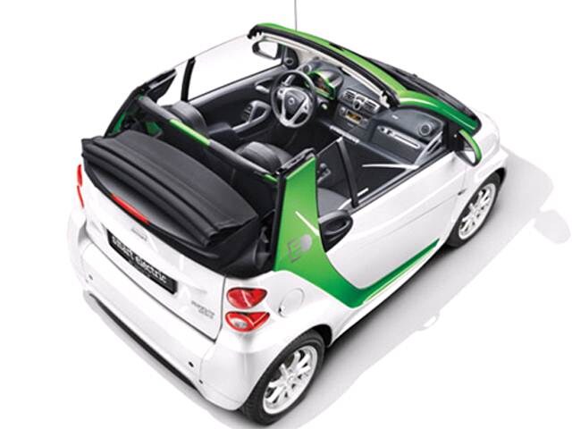 Most Fuel Efficient Convertibles of 2013 - 2013 smart fortwo electric drive