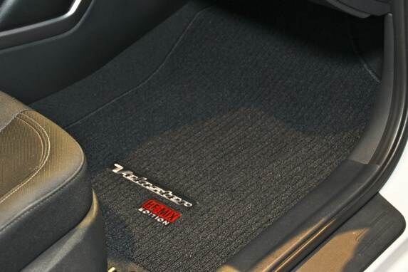 hyundai-veloster-remix-22-600-001
