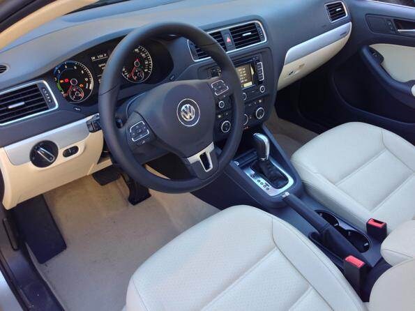 2013-vw-jetta-hybrid-driverside-600-001