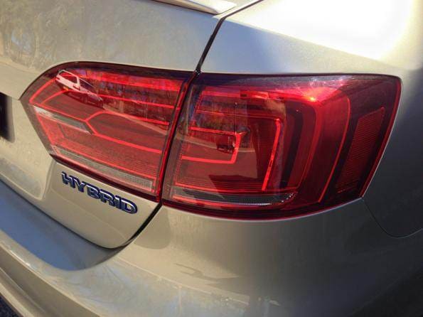 2013-vw-jetta-hybrid-taillight-600-001