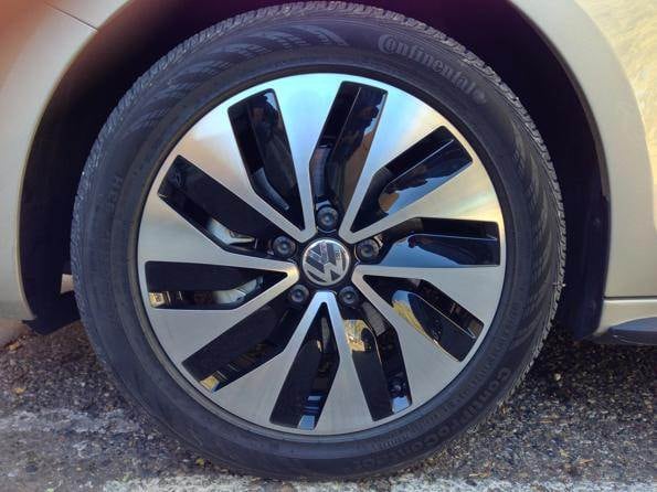 2013-vw-jetta-hybrid-wheel-600-001