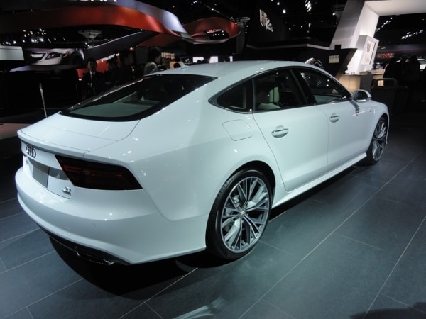 2016 Audi A7/S7 lineup gets U.S. reveal in Los Angeles - Kelley Blue ...