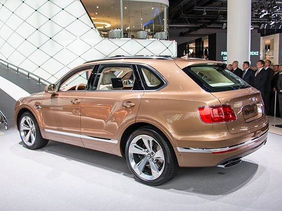 2017 Bentley Bentayga Gets Real In Frankfurt Kelley Blue