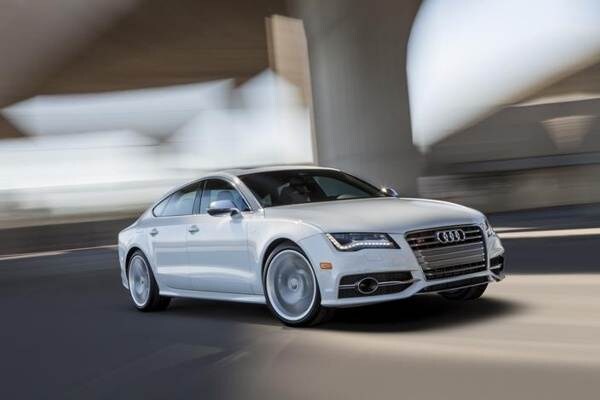 13s740tfsi_02_hrgb__mid-600-001