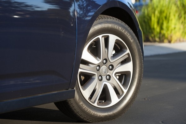 Photo Gallery: Minivan Best Buy of 2015 14