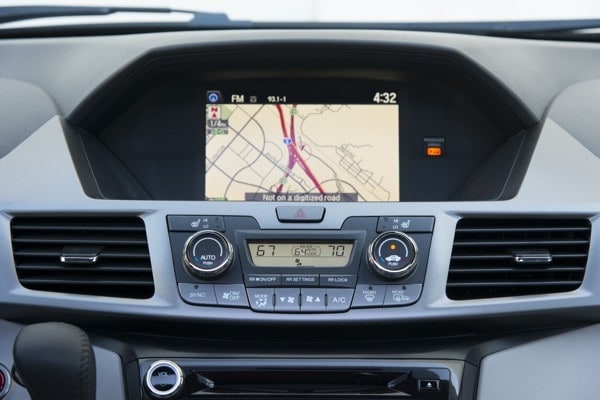 Photo Gallery: Minivan Best Buy of 2015 27