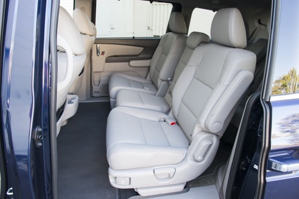 Photo Gallery: Minivan Best Buy of 2015 31