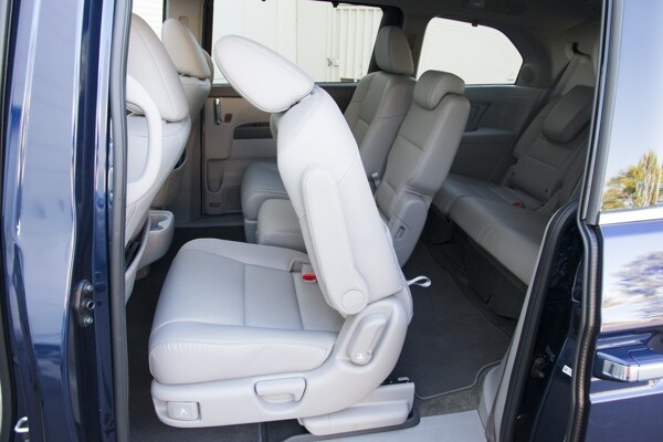 Photo Gallery: Minivan Best Buy of 2015 33
