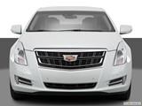 2016 Cadillac XTS Low/wide front photo