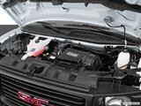 2016 GMC Savana 2500 Passenger Engine photo