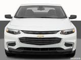 2017 Chevrolet Malibu Low/wide front photo