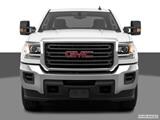 2016 GMC Sierra 2500 HD Crew Cab Low/wide front photo