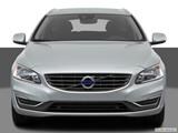 2016 Volvo V60 Low/wide front photo