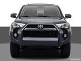 2017 Toyota 4Runner Low/wide front photo