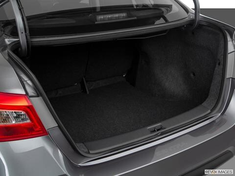 2017 Nissan Sentra SL Pictures & Videos | Kelley Blue Book 2017 Nissan Sentra SL Pictures & Videos | Kelley Blue Book