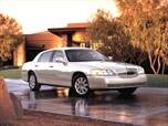 Used 2005 Lincoln Town Car Signature