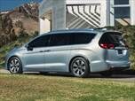 2017 Chrysler Pacifica Hybrid photo