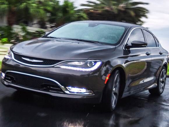 Chrysler 200