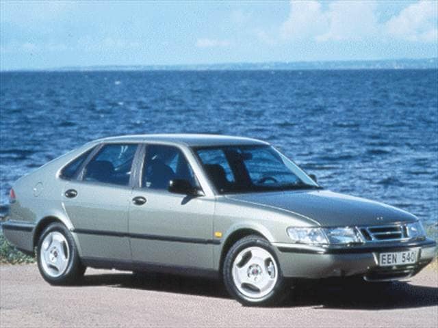 Saab 900