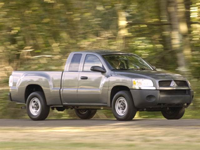2006-2008 Mitsubishi Raider Extended Cab