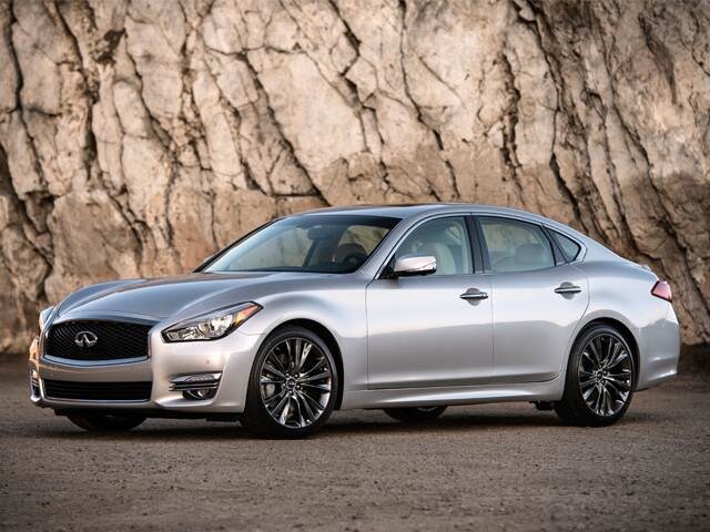 INFINITI Q70