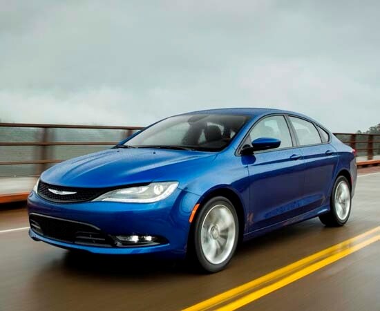 Chrysler to refocus on mainstream American buyers 1
