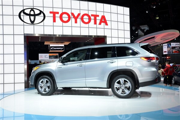 when is the new 2014 toyota highlander coming out #2