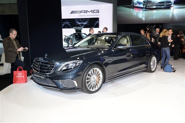 15 Mercedes Benz S65 Amg Makes Debut In Los Angeles Kelley Blue Book