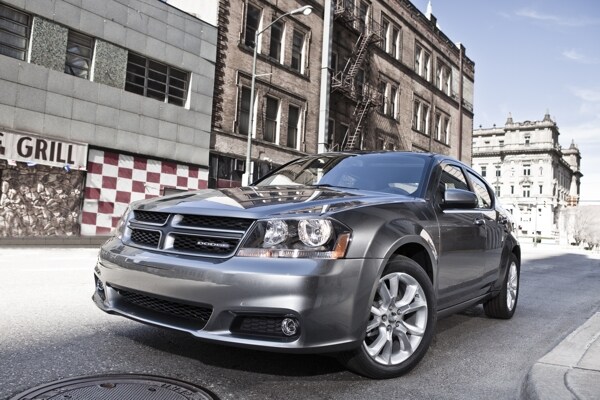 Editors' Page: 2014 Dodge Avenger - Kelley Blue Book